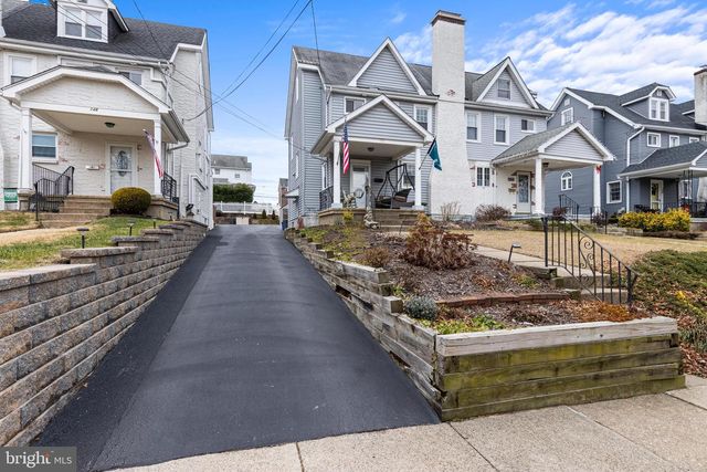 152 WOODBINE RD, Havertown, PA 19083