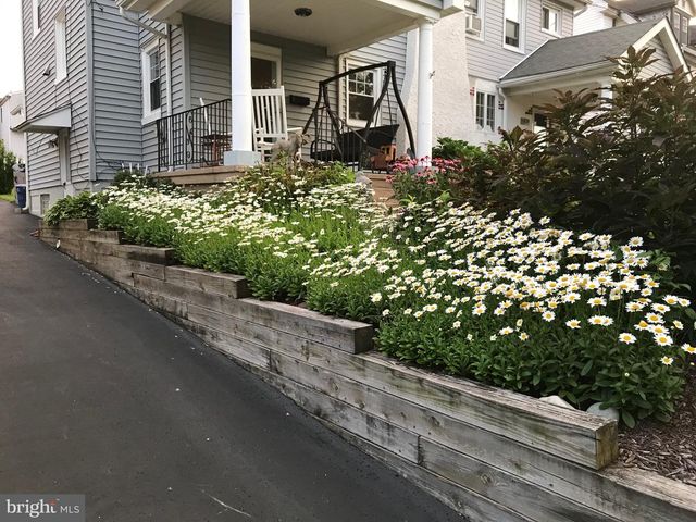 152 WOODBINE RD, Havertown, PA 19083