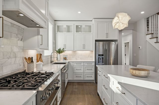 426 Hart Ave, Nashville, TN 37206