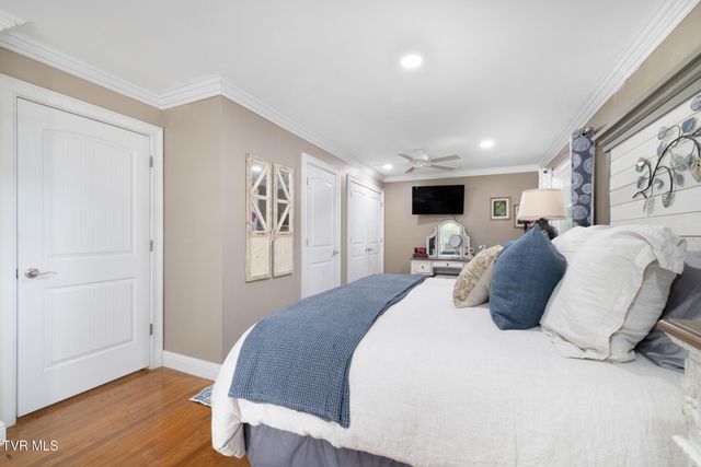 1305 Sherwood Drive, Johnson City, TN 37601
