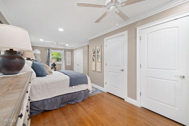 1305 Sherwood Drive, Johnson City, TN 37601