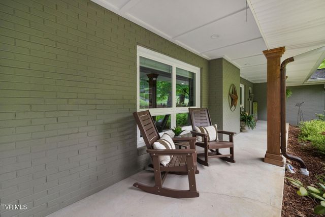 1305 Sherwood Drive, Johnson City, TN 37601