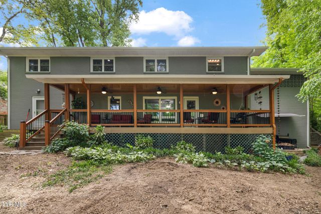 1305 Sherwood Drive, Johnson City, TN 37601