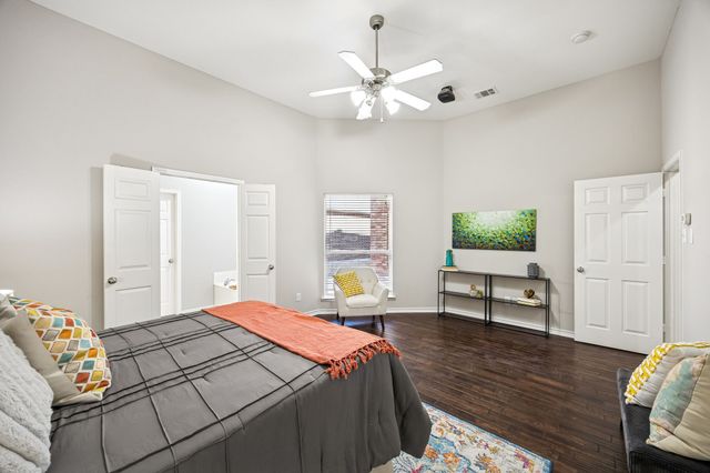 7495 Saint Stephens Square, Frisco, TX 75035