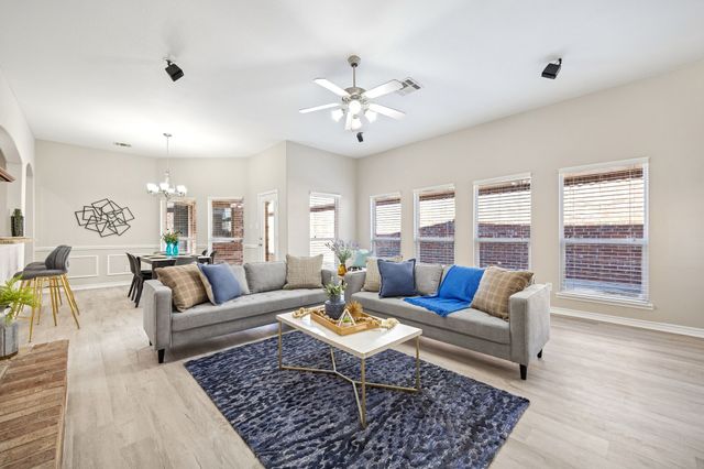 7495 Saint Stephens Square, Frisco, TX 75035