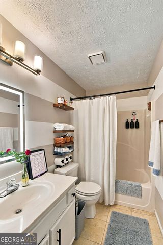 970 Garner Spring Lane, Sugar Hill, GA 30518