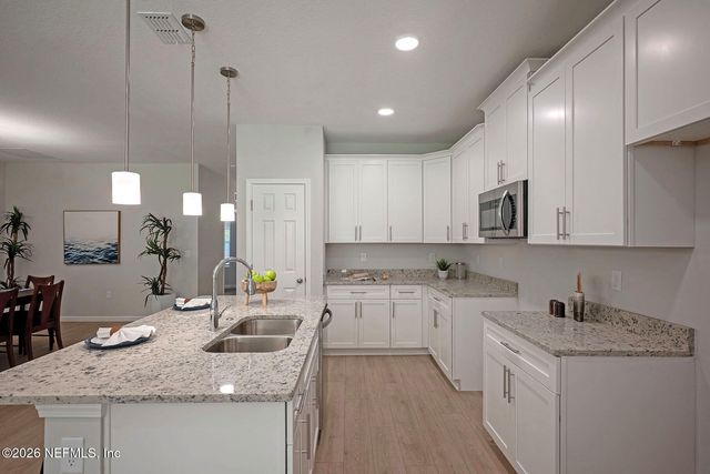 7421 BOWDEN Road, Jacksonville, FL 32216