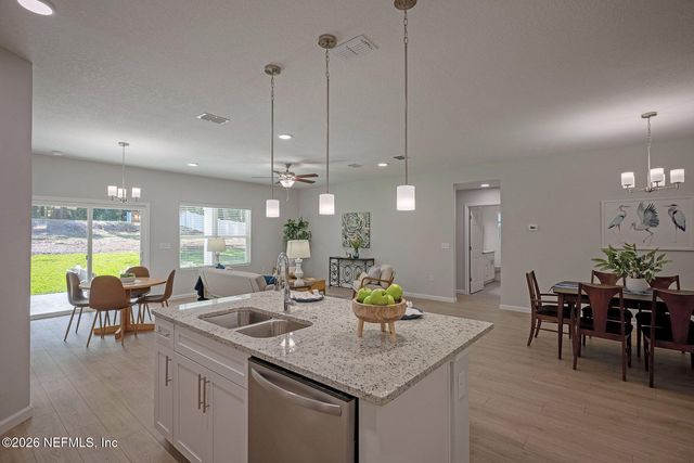 7421 BOWDEN Road, Jacksonville, FL 32216
