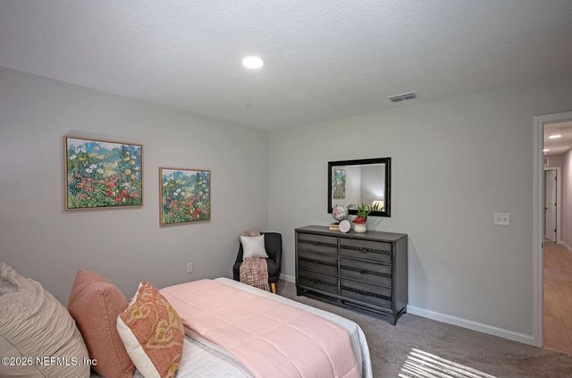 7421 BOWDEN Road, Jacksonville, FL 32216