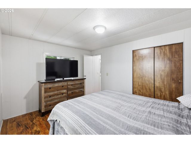 1600 RHODODENDRON Dr 76, Florence, OR 97439