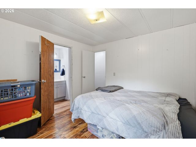 1600 RHODODENDRON Dr 76, Florence, OR 97439