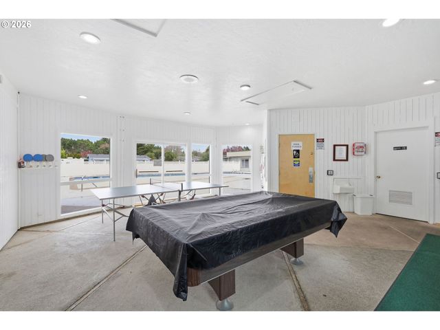 1600 RHODODENDRON Dr 76, Florence, OR 97439