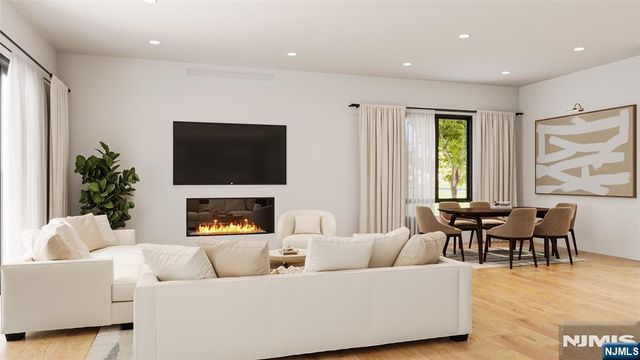 66 Woodmere Lane, Tenafly, NJ 07670
