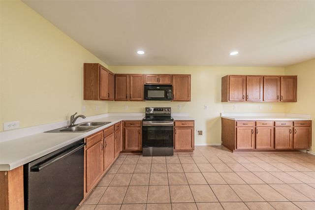 208 Weber River Trail, Fort Worth, TX 76140