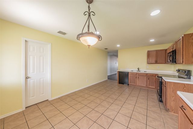 208 Weber River Trail, Fort Worth, TX 76140
