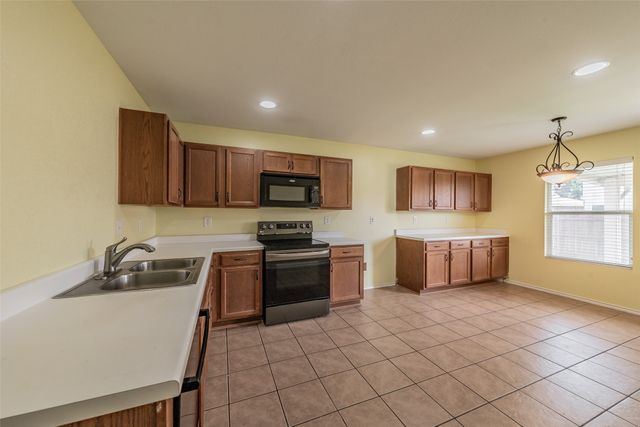 208 Weber River Trail, Fort Worth, TX 76140