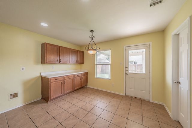 208 Weber River Trail, Fort Worth, TX 76140