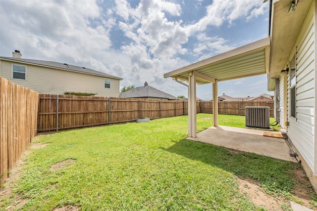 208 Weber River Trail, Fort Worth, TX 76140