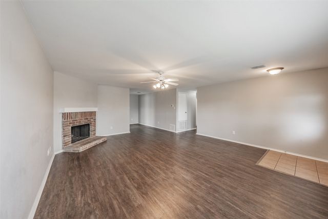 208 Weber River Trail, Fort Worth, TX 76140