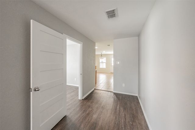 208 Weber River Trail, Fort Worth, TX 76140