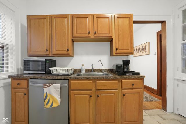 537 E 11th Street, Indianapolis, IN 46202