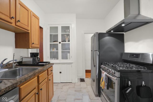 537 E 11th Street, Indianapolis, IN 46202