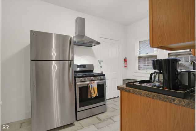 537 E 11th Street, Indianapolis, IN 46202