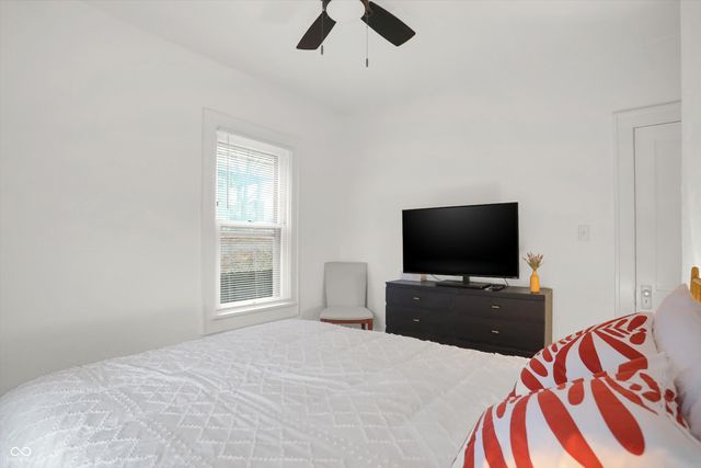 537 E 11th Street, Indianapolis, IN 46202