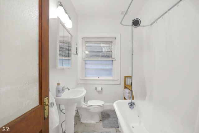 537 E 11th Street, Indianapolis, IN 46202