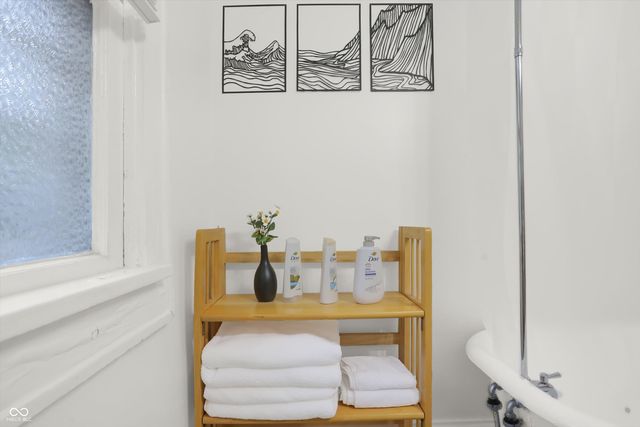 537 E 11th Street, Indianapolis, IN 46202