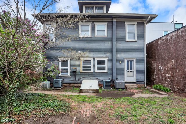 537 E 11th Street, Indianapolis, IN 46202