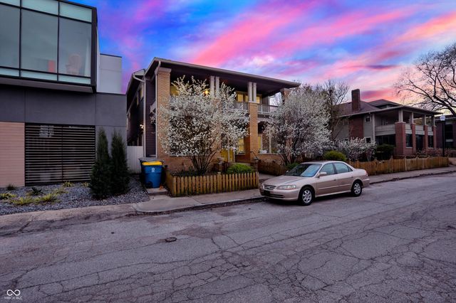 537 E 11th Street, Indianapolis, IN 46202