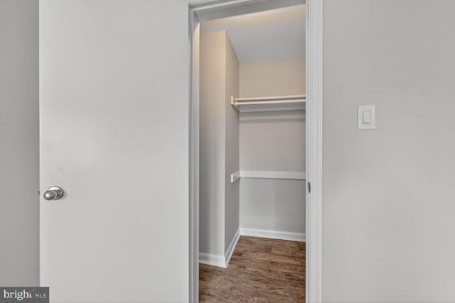 1741 N TROY ST #8-428, Arlington, VA 22201