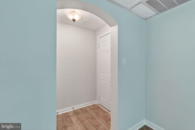 1741 N TROY ST #8-428, Arlington, VA 22201