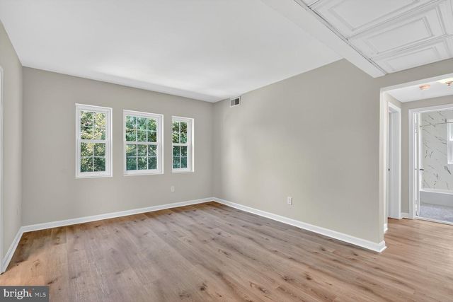 1741 N TROY ST #8-428, Arlington, VA 22201