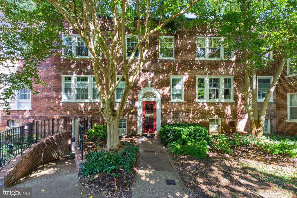 1741 N TROY ST #8-428, Arlington, VA 22201