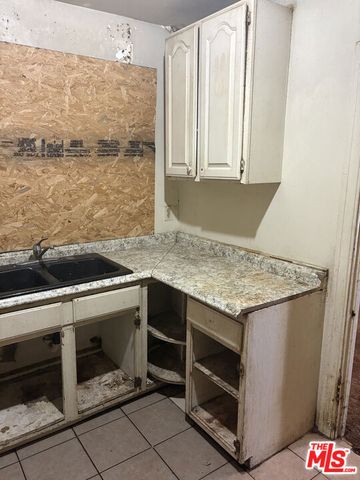 5214 Cimarron Street, Los Angeles, CA 90062