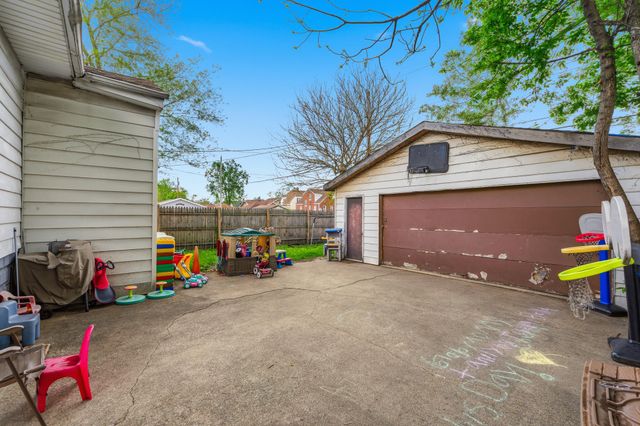 7046 Madison Avenue, Hammond, IN 46324