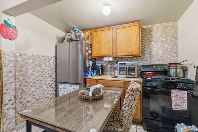 7046 Madison Avenue, Hammond, IN 46324