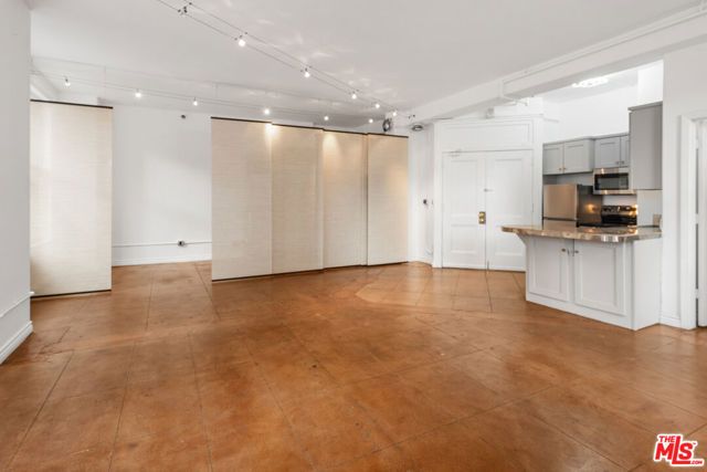 215 W 7th Street 508, Los Angeles, CA 90014