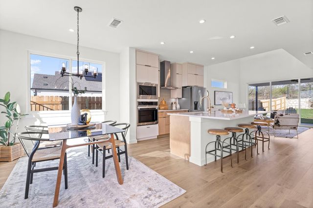 9421 Gladsome PATH, Manor, TX 78653