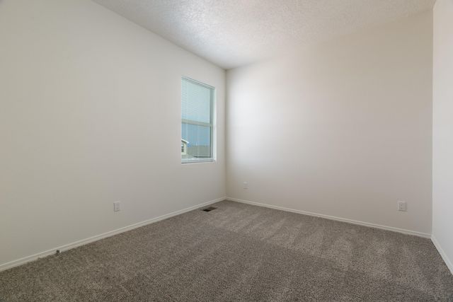 6213 White Hawk Drive NE, Rio Rancho, NM 87144