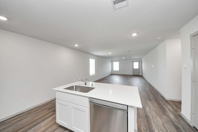 1027 Bluegill Lane, Alvin, TX 77511