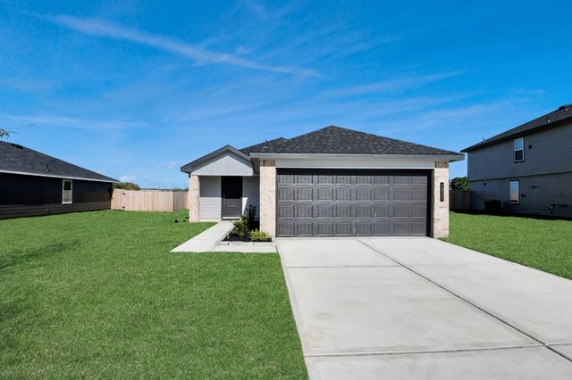 1027 Bluegill Lane, Alvin, TX 77511