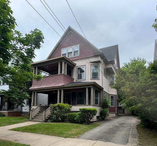 96 Hubinger Street, New Haven, CT 06511