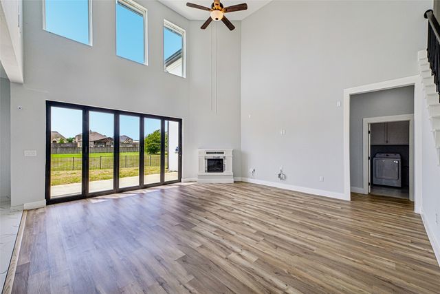 681 Davenport Drive, Waxahachie, TX 75167