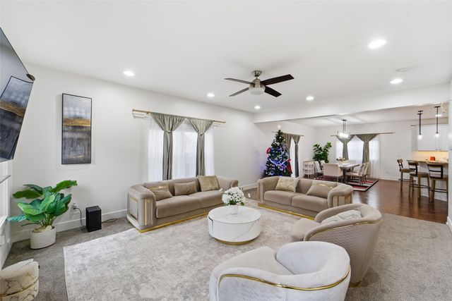 3114 NW 14th Court, Ankeny, IA 50023