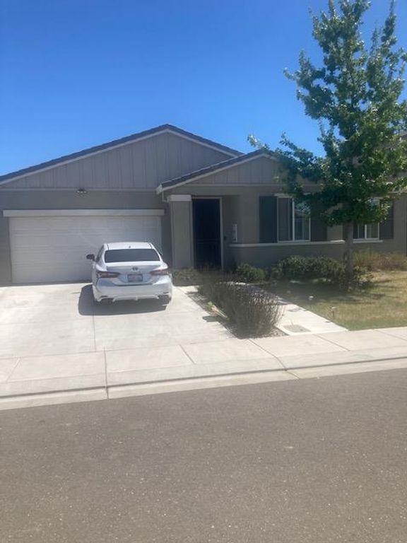 2182 River Willow Ave, Manteca, CA 95337