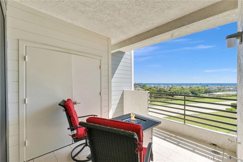 Image 23 of property listing at 270 Cagney 207, Newport Beach, CA 92663
