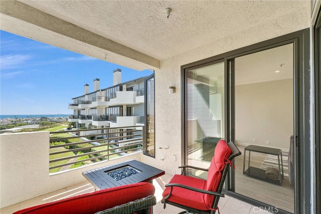 Image 25 of property listing at 270 Cagney 207, Newport Beach, CA 92663